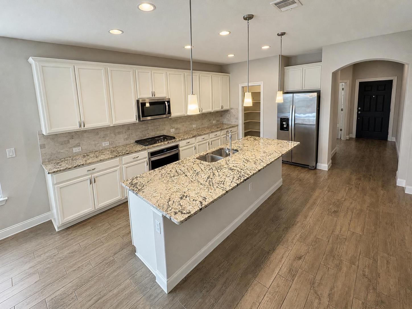 9907 Quercia DR — photo 4