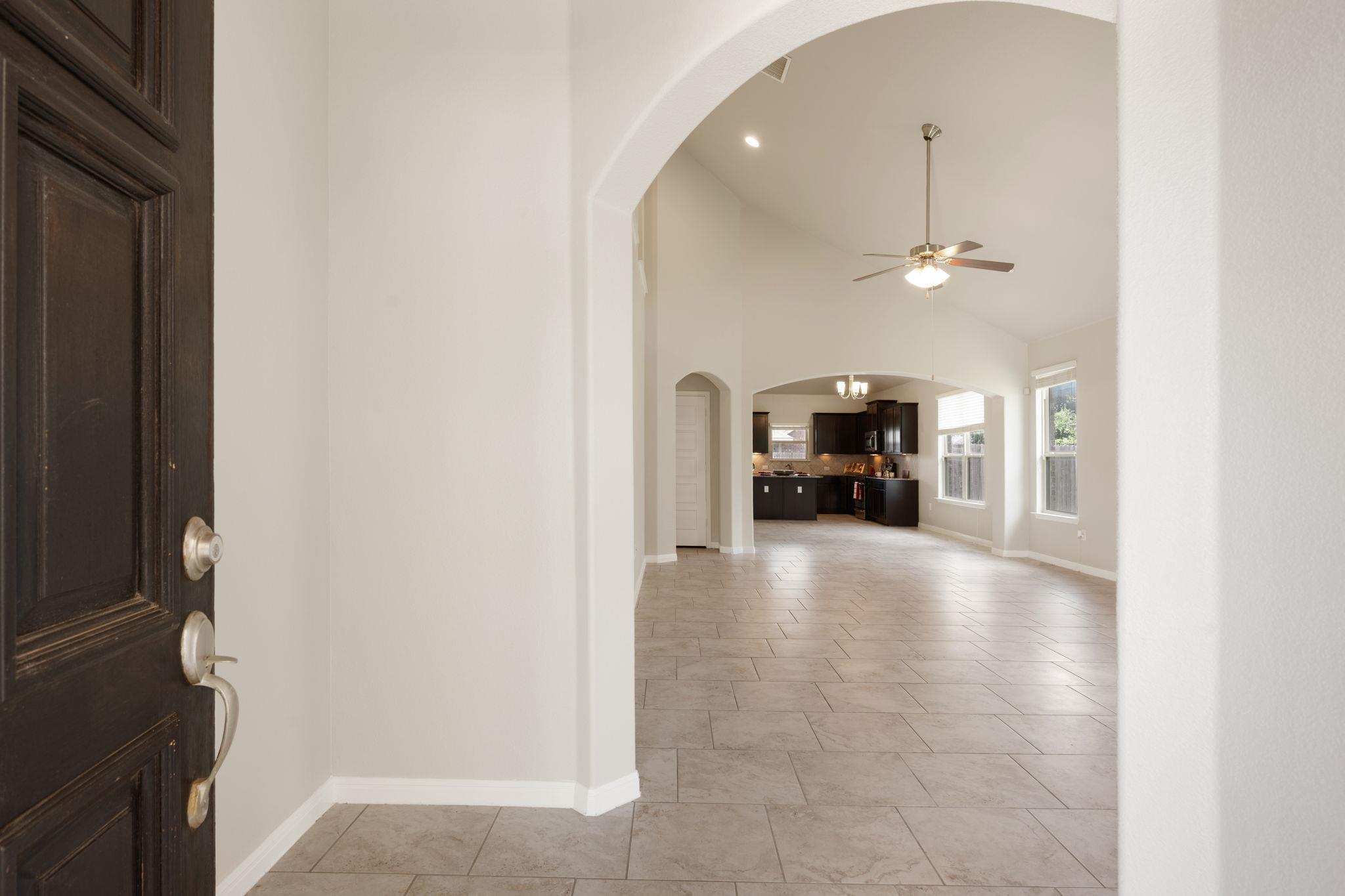 501 Buttermilk LN — photo 3
