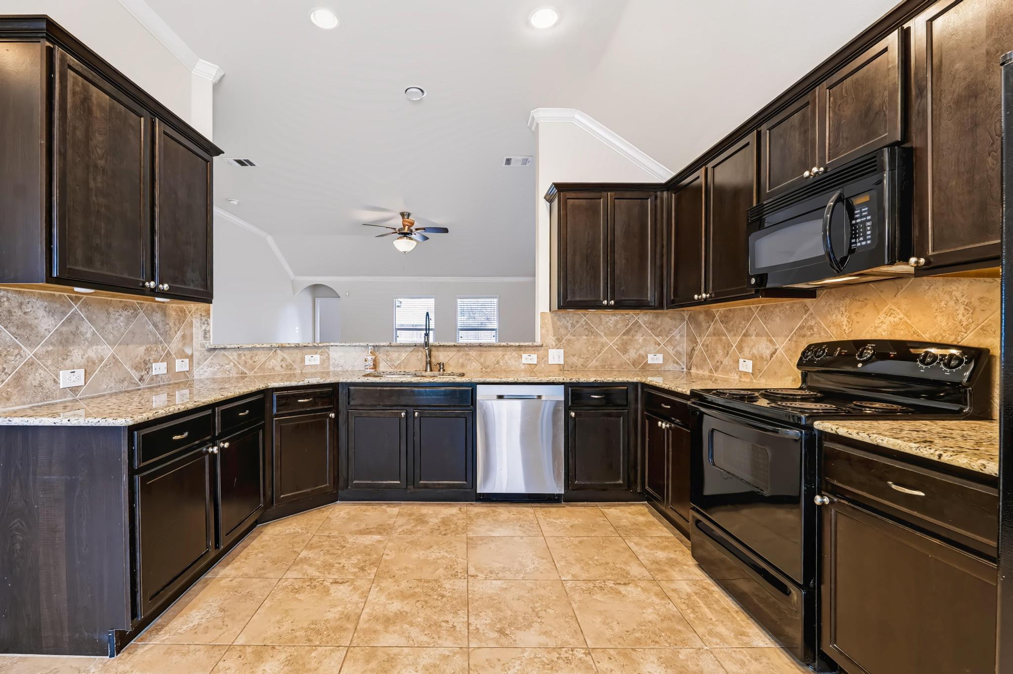 111 Sandstone TRL — photo 4