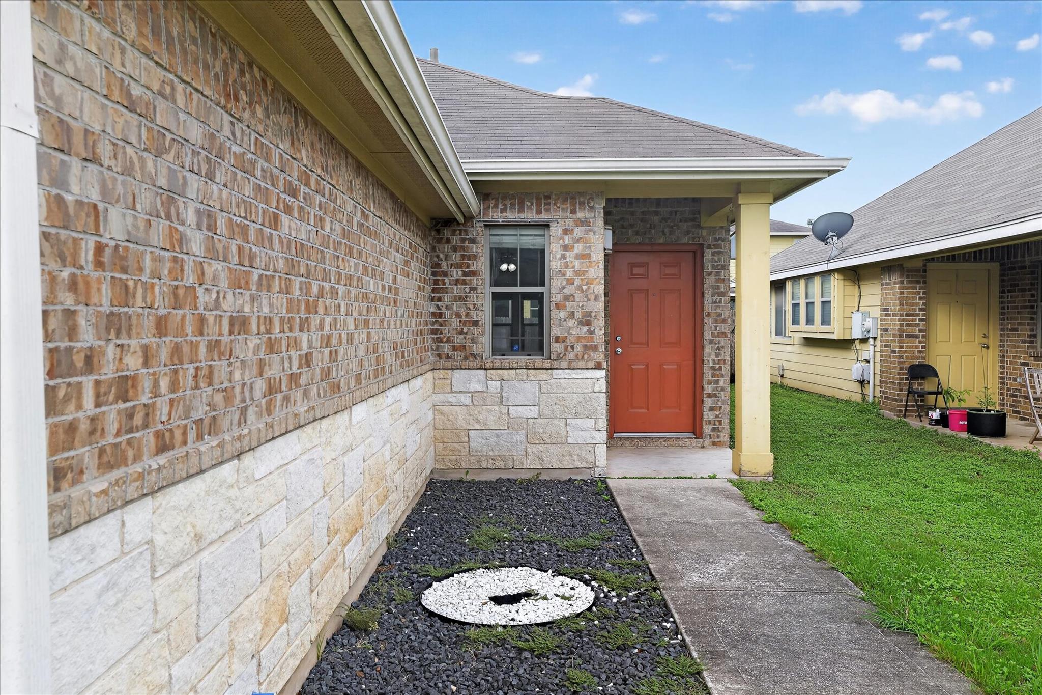 15111 Parrish LN — photo 3