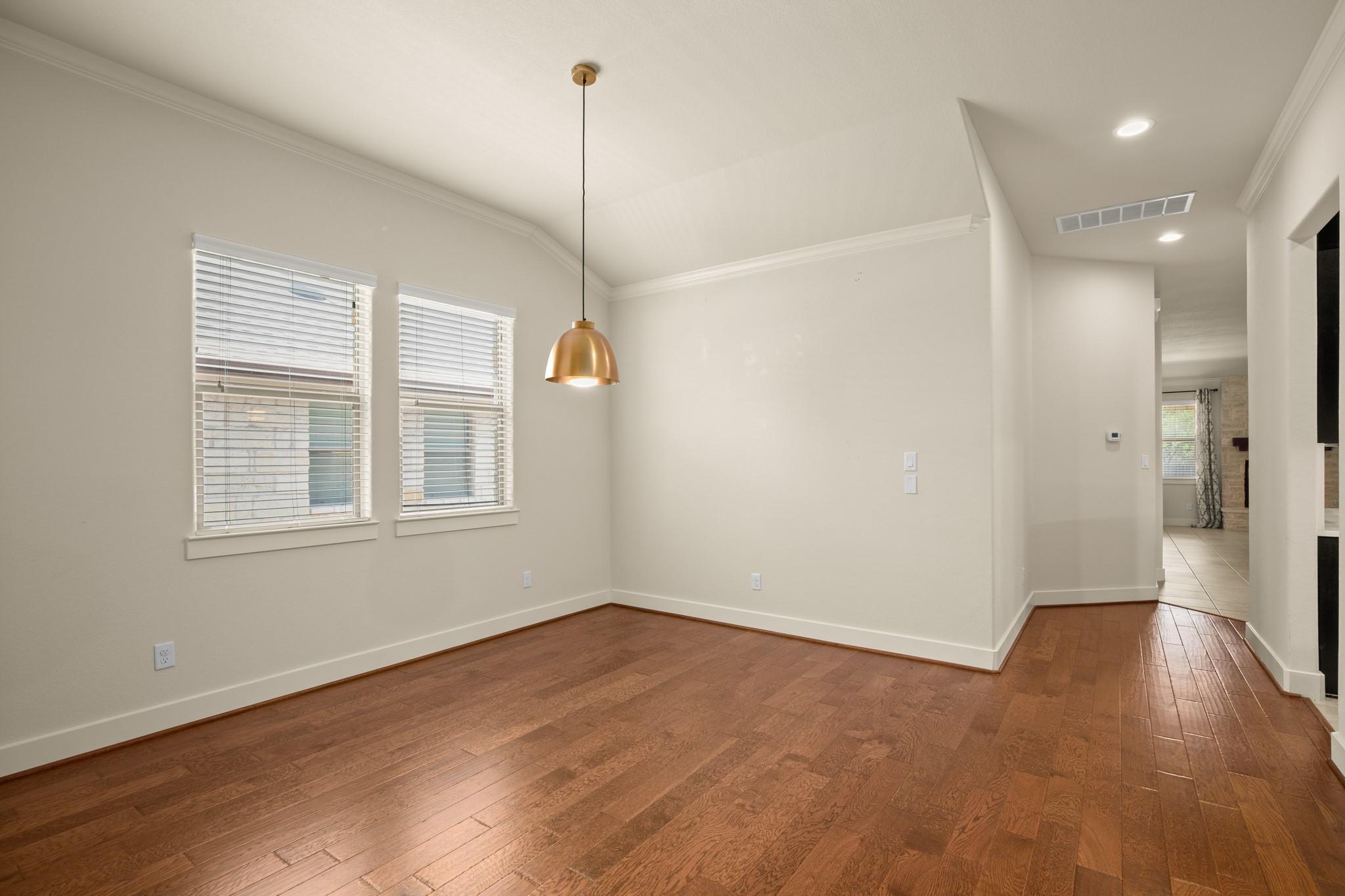301 Bluff ST — photo 5