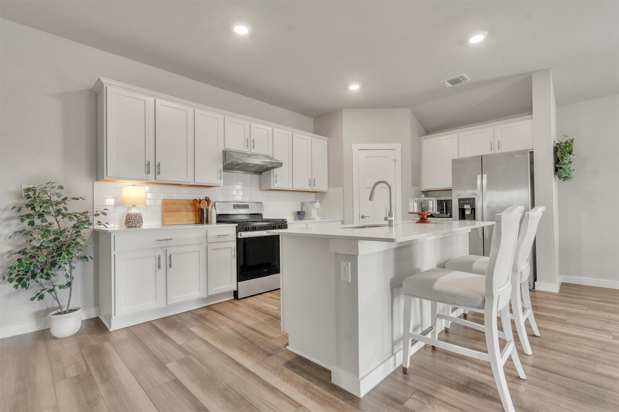 1008 Tipton ST — photo 3