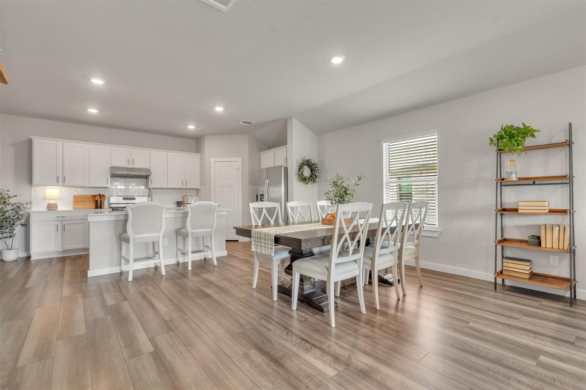 1008 Tipton ST — photo 4