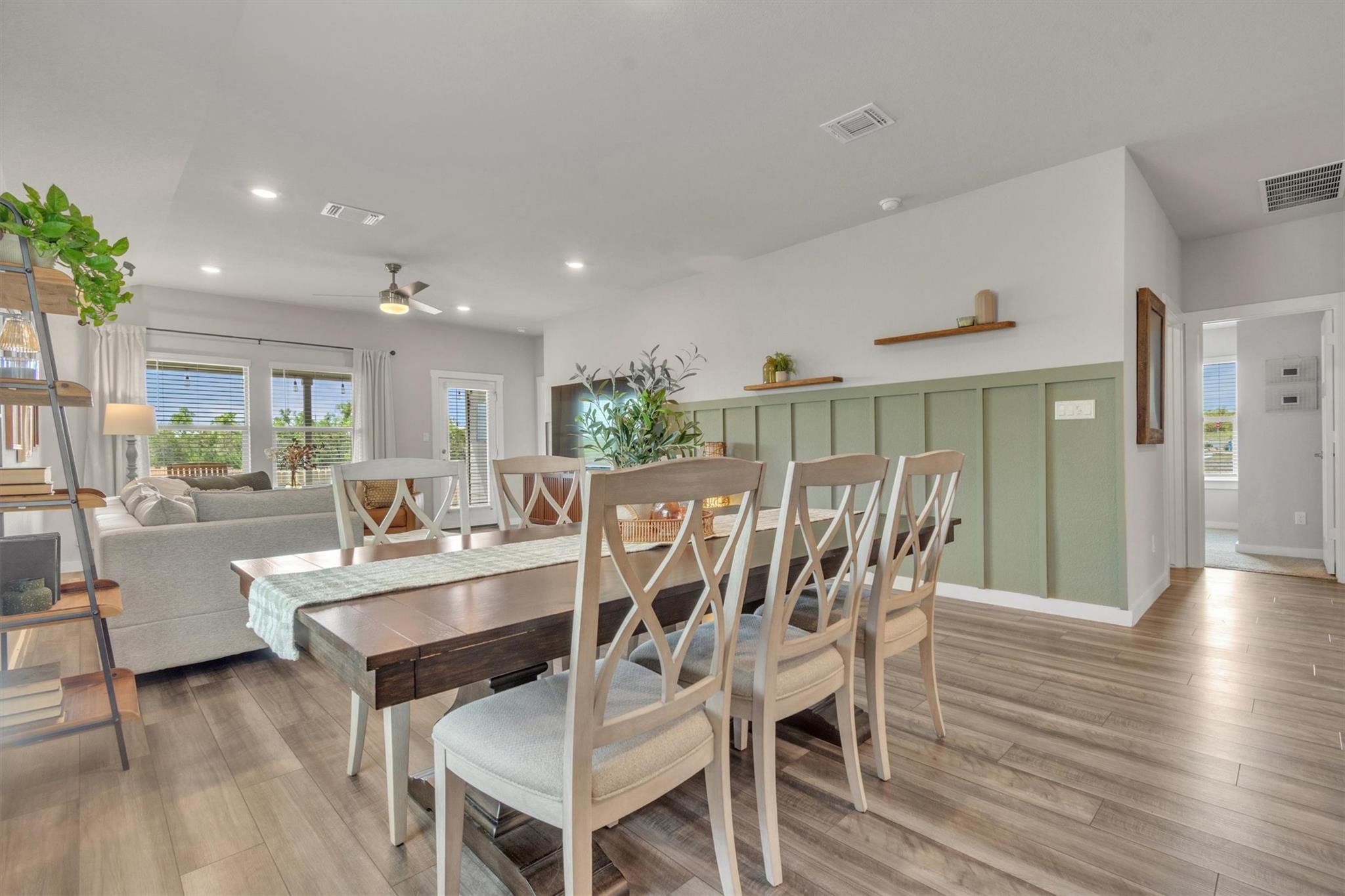 1008 Tipton ST — photo 5