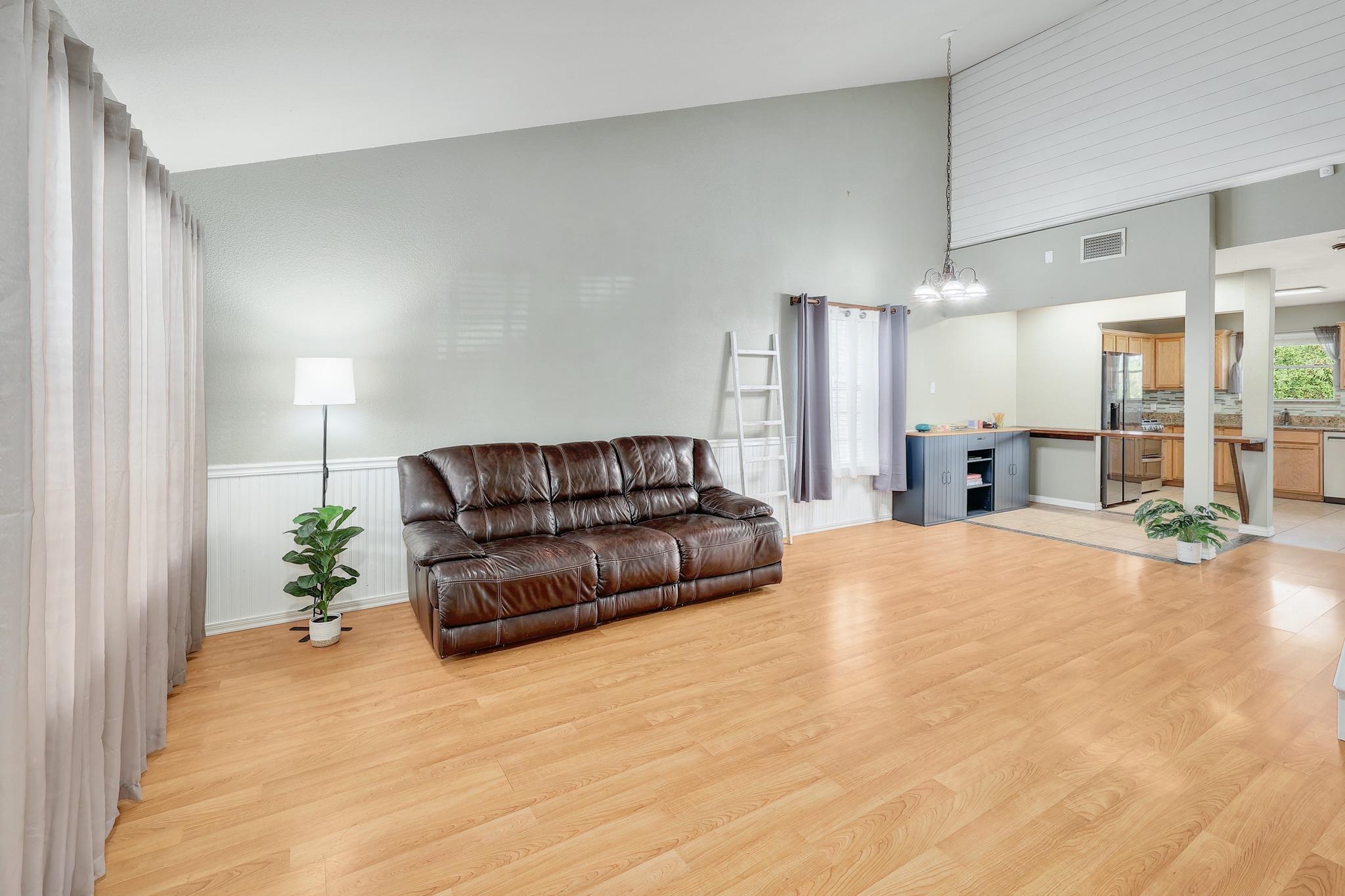3503 Rock Shelf LN — photo 4
