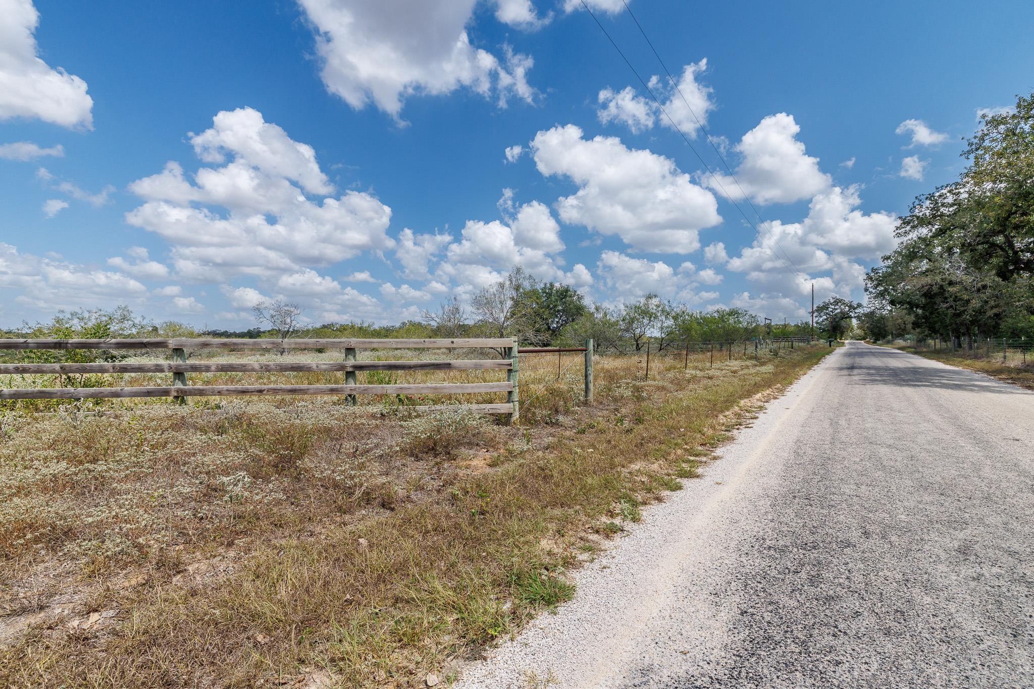 2195 Mule Creek RD — photo 4