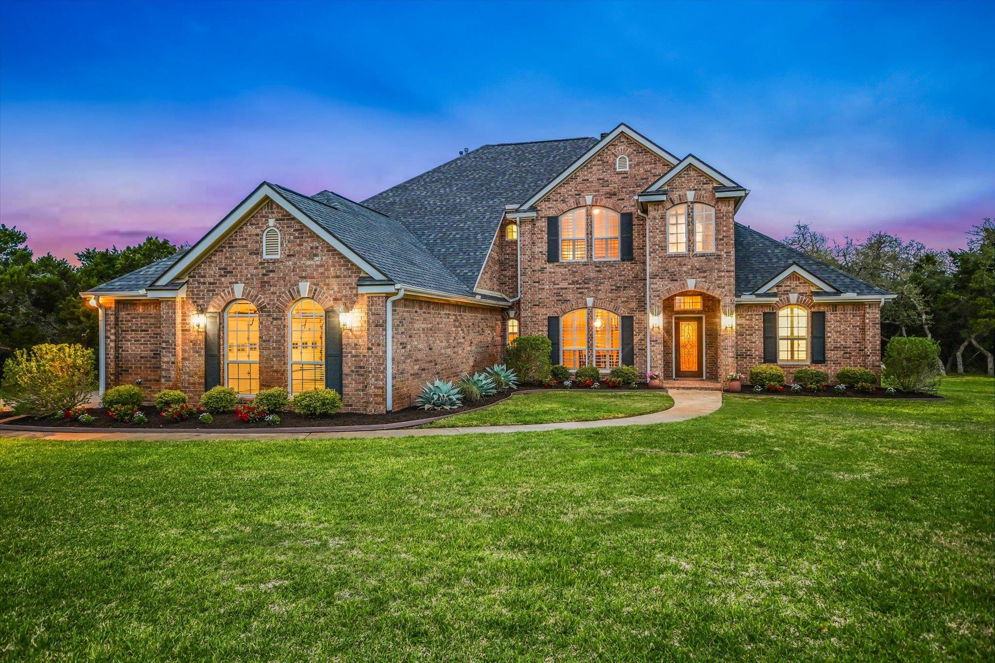 504 Saddlehorn DR