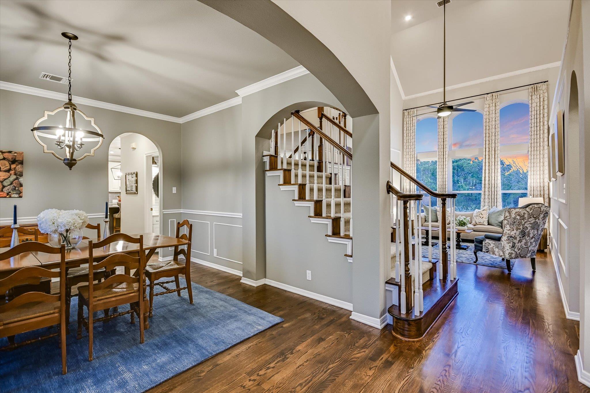 504 Saddlehorn DR — photo 3