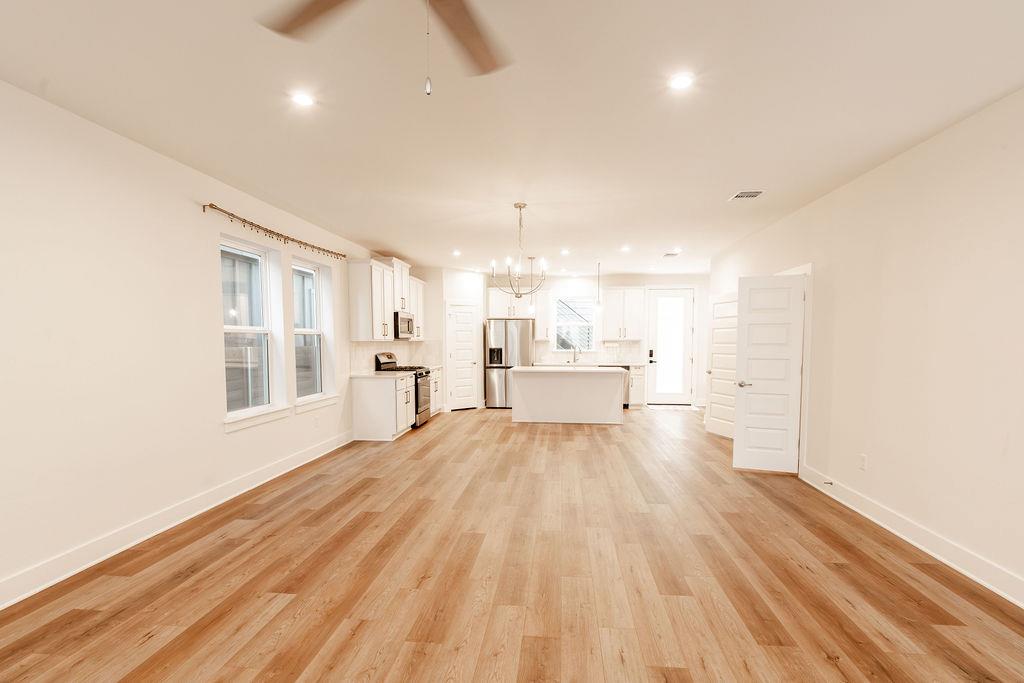 6414 Cowman WAY — photo 3