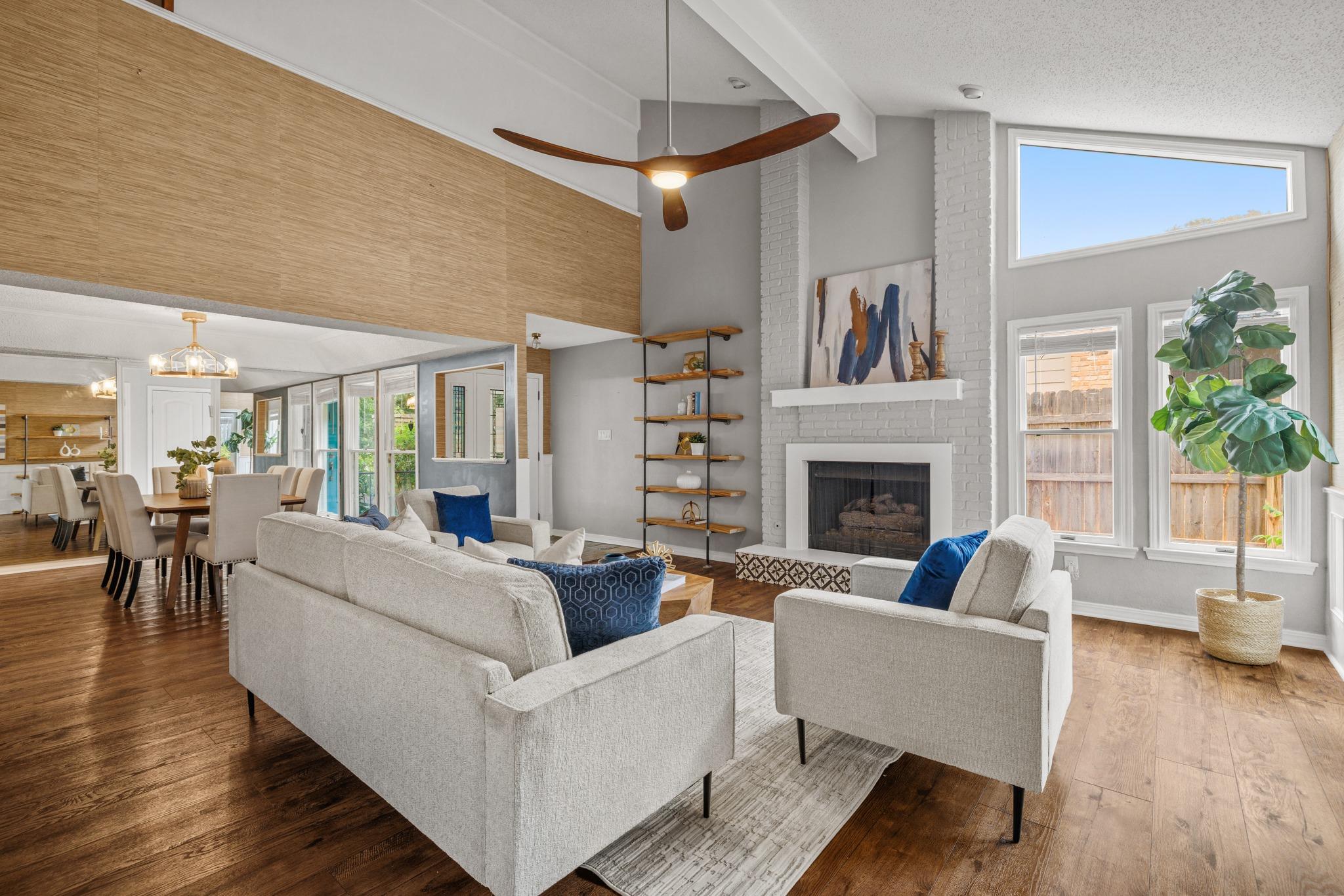 8131 Forest Mesa DR