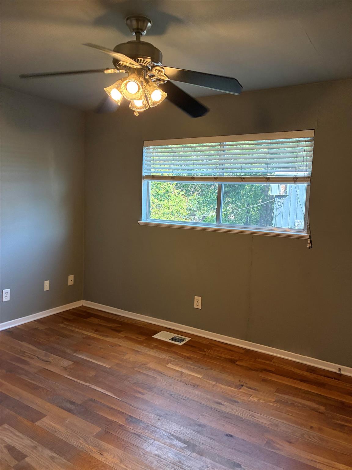 612 Franklin BLVD #C — photo 4