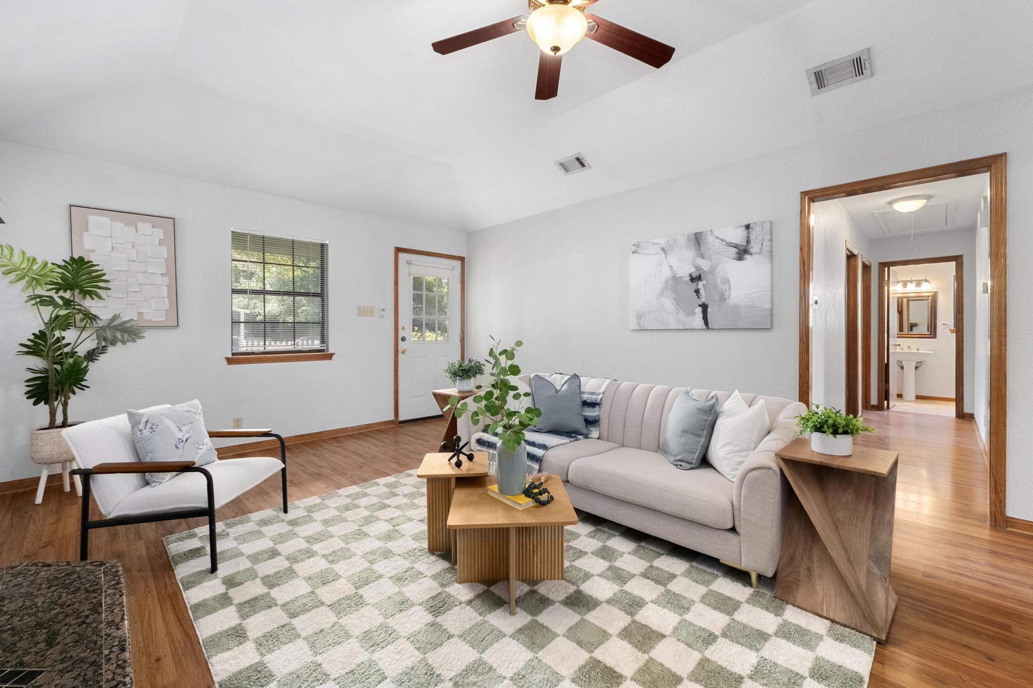 5108 Avenue H — photo 4