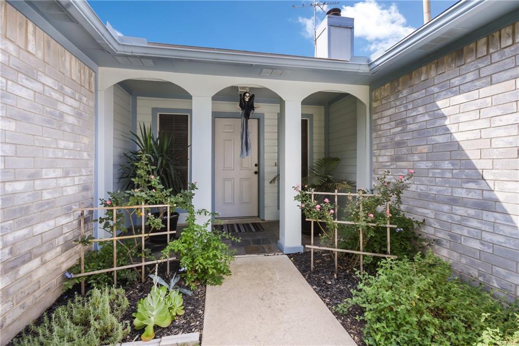 1252 Lacey Oak LOOP — photo 4