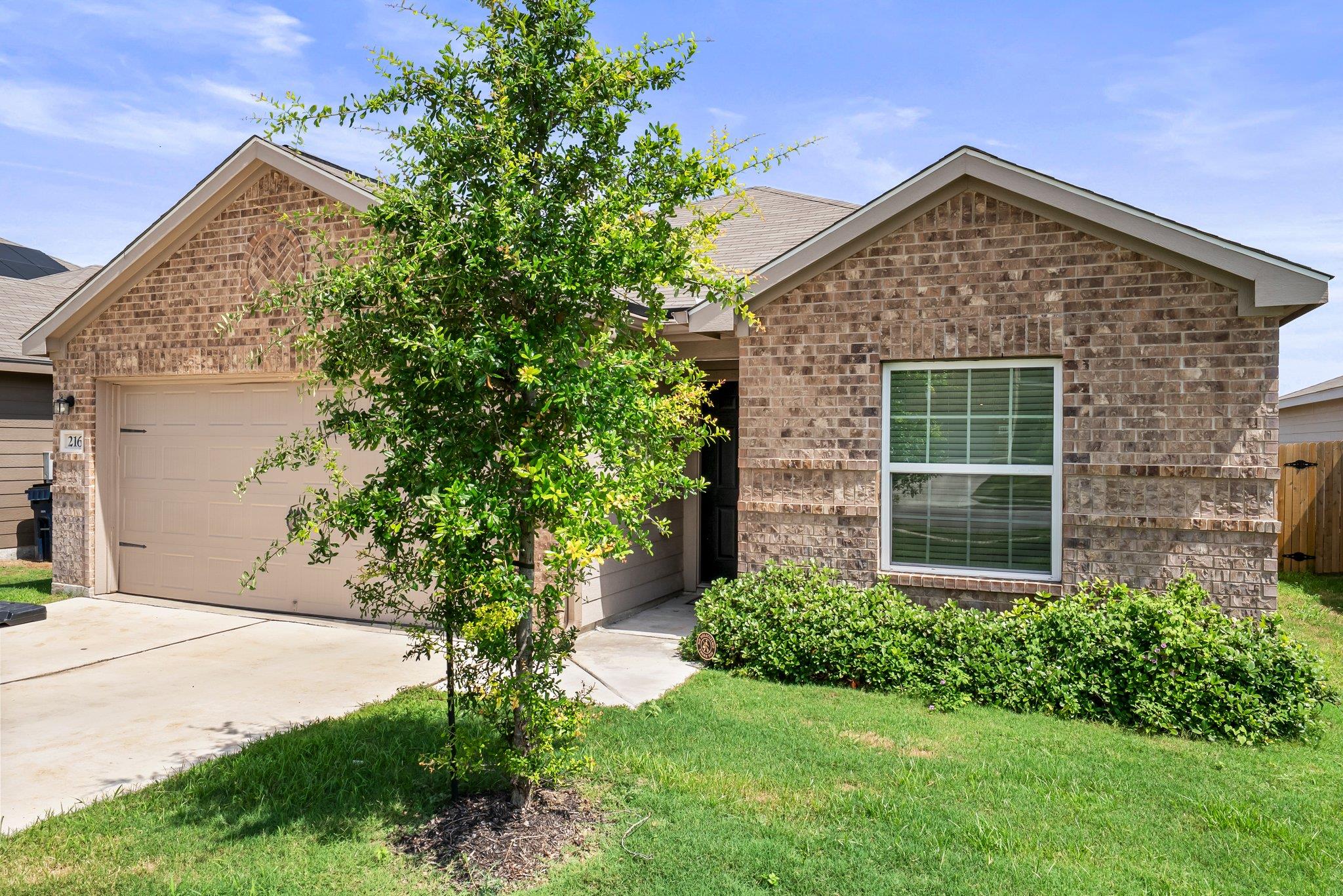216 Wincanton LN — photo 4