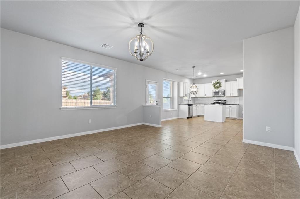 170 Kingfisher LN — photo 3