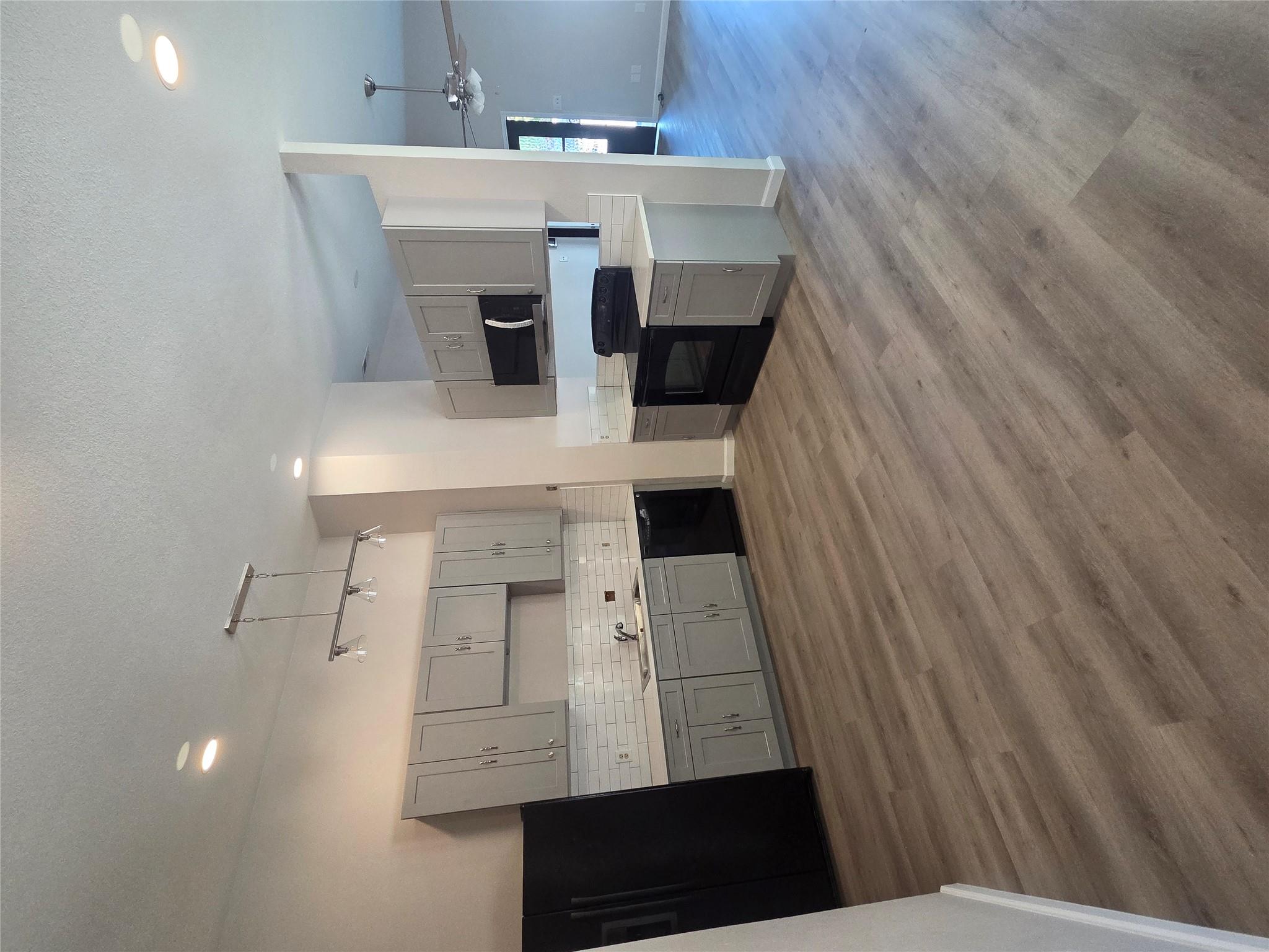 3710 Valley Forge DR — photo 3