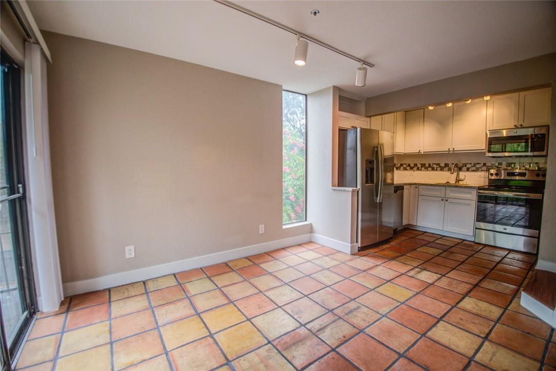 1306 Norwalk LN #201 — photo 4