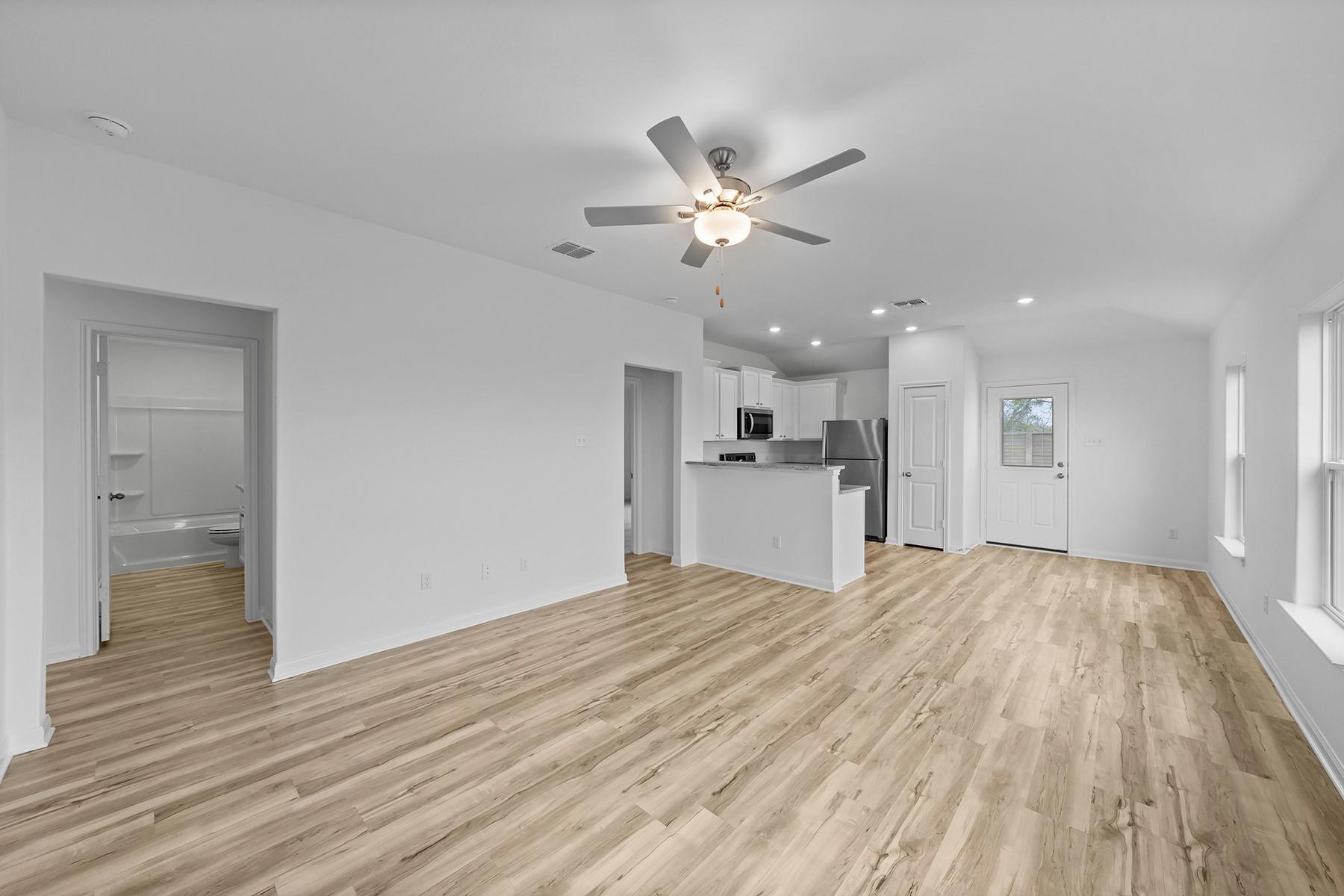 226 Myrtle Oak DR — photo 3