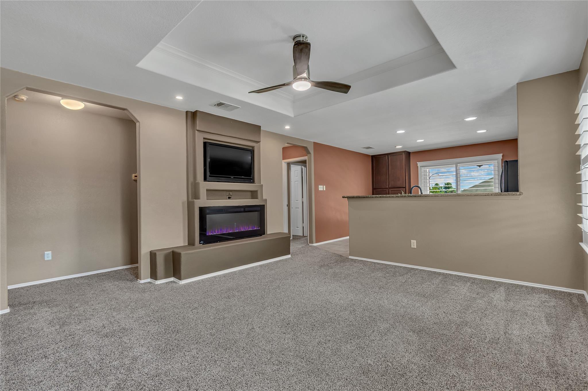 112 Willow Leaf LN — photo 5
