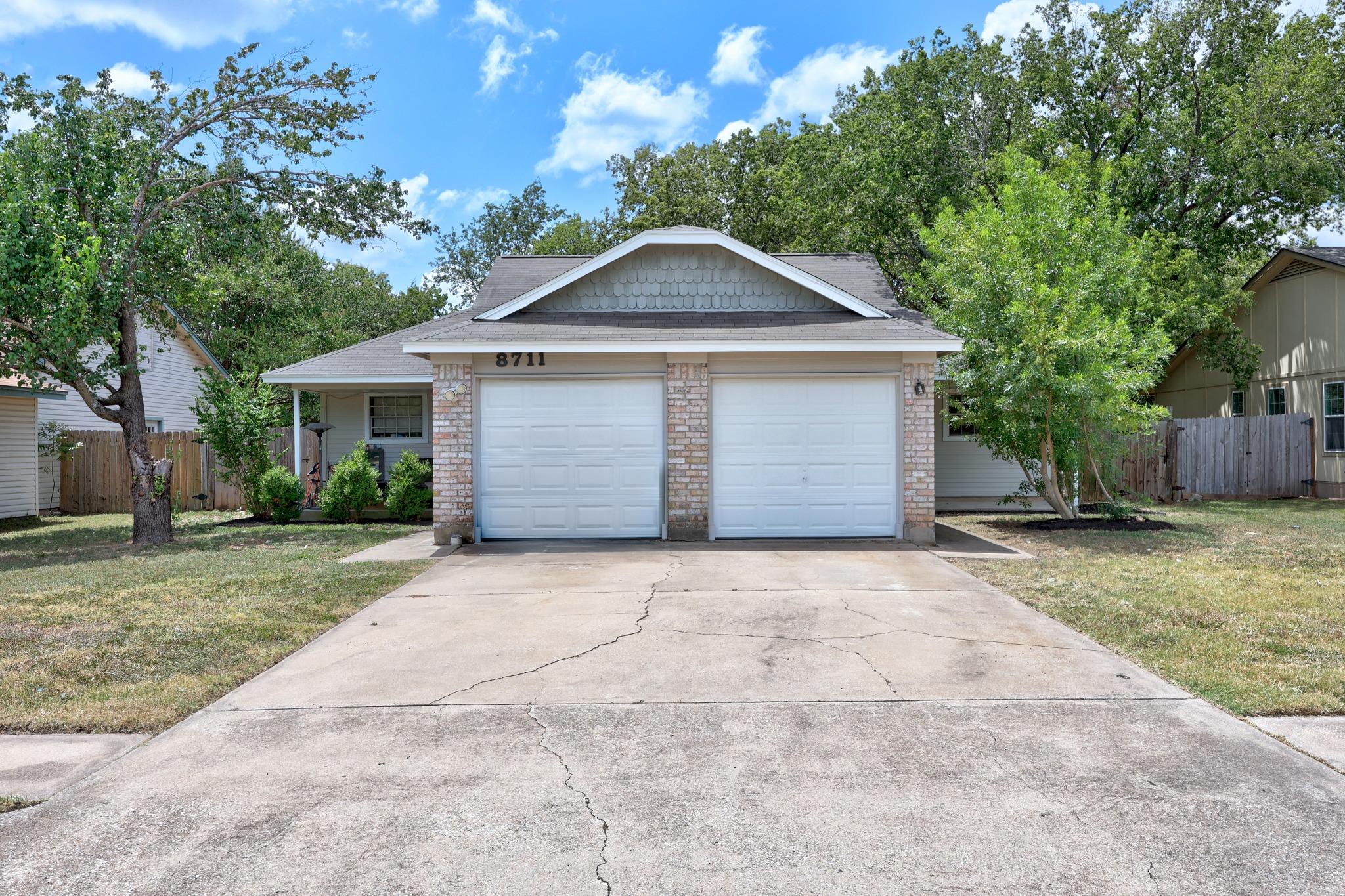 8711 Pineridge DR