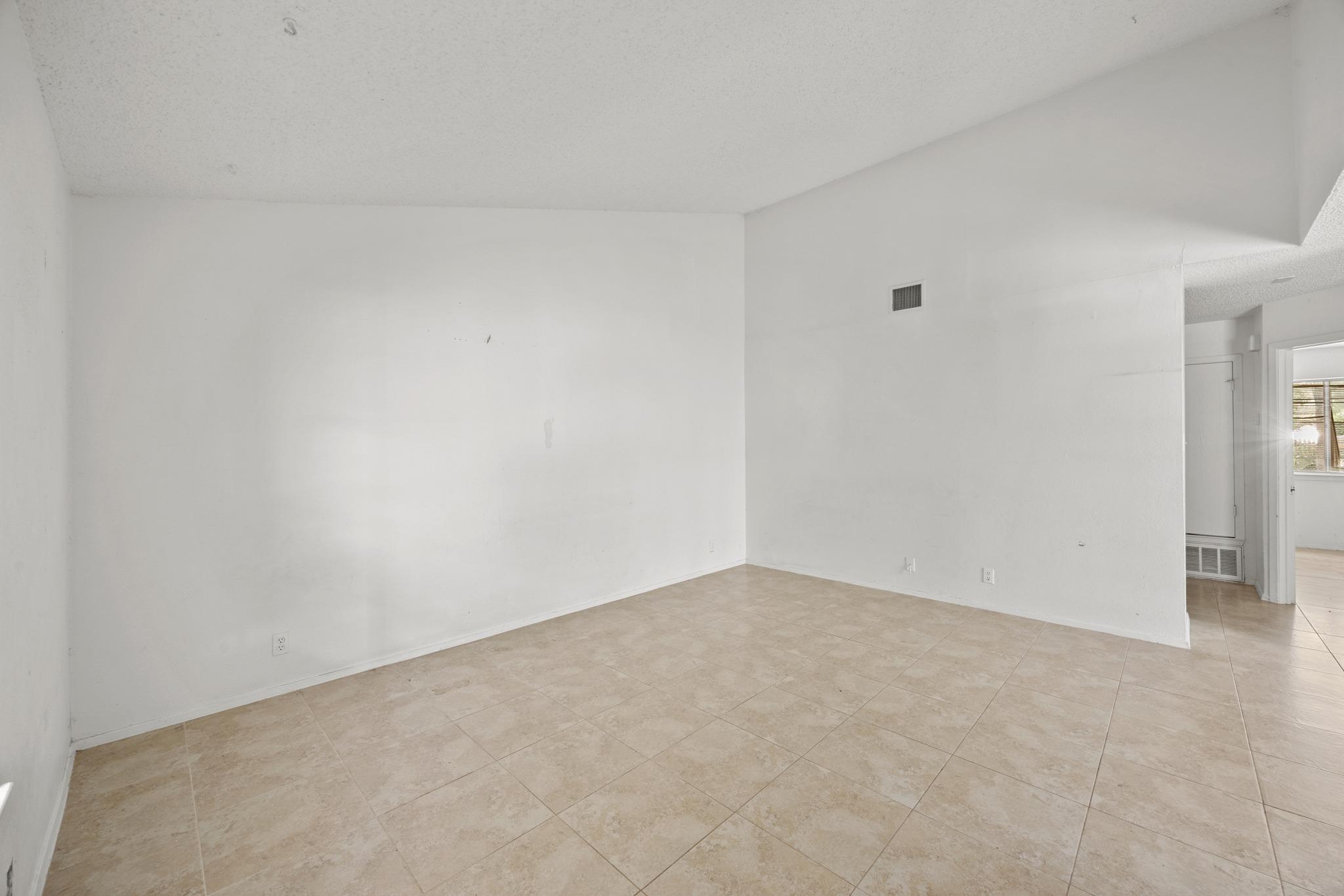 8711 Pineridge DR — photo 5