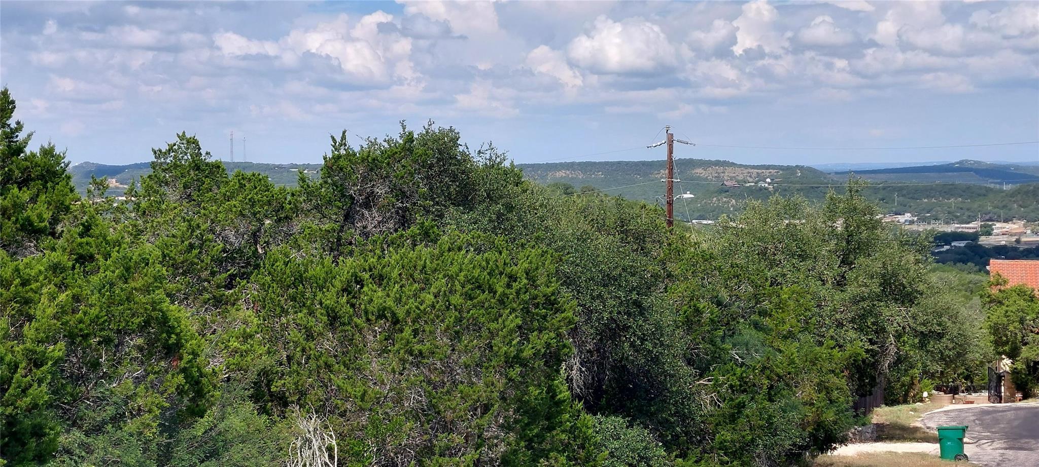 1079 Summit Ridge DR — photo 5