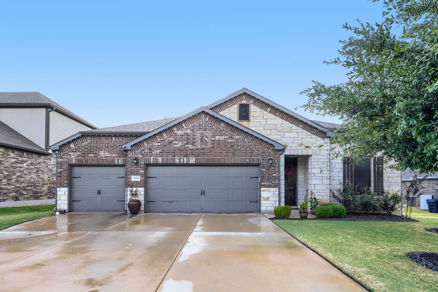 6608 Casiano CV — photo 3