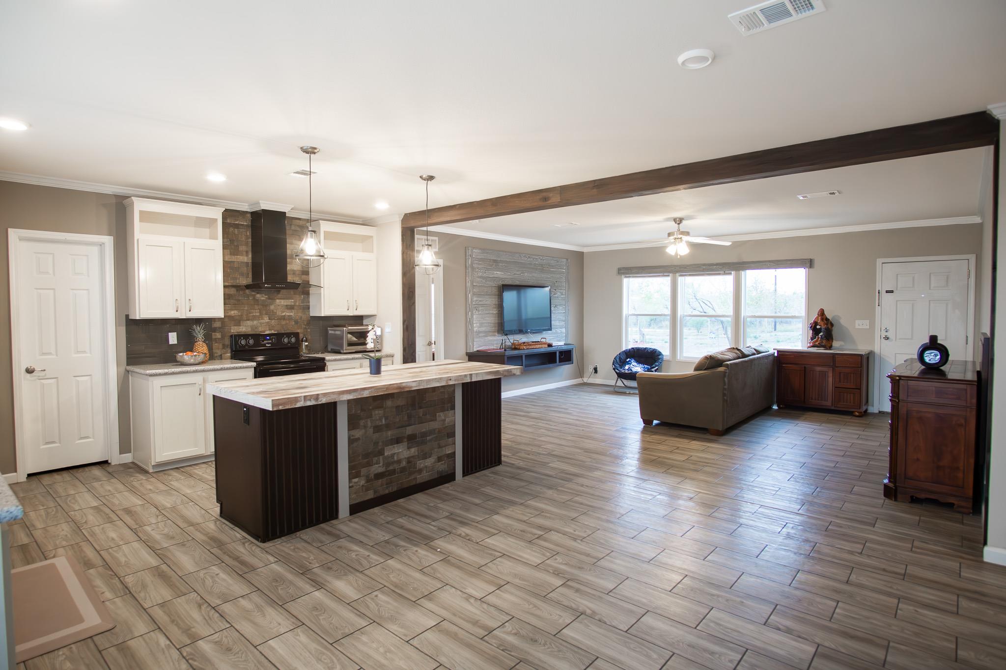 3882 Dry Creek RD — photo 4
