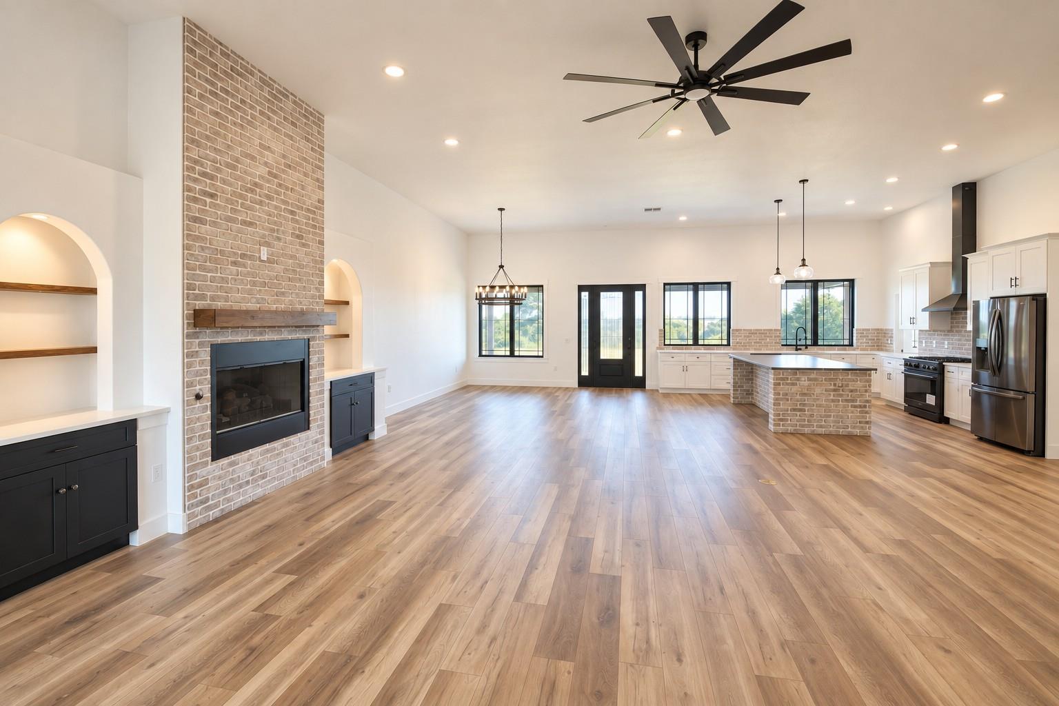301 Serenity DR — photo 4