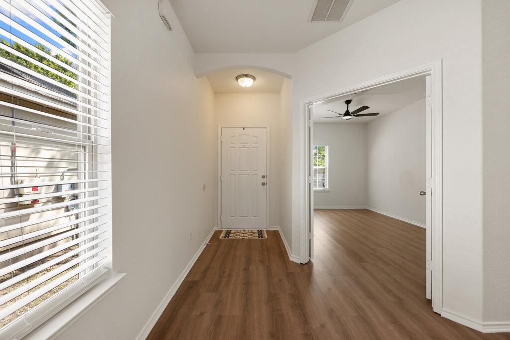 11744 Easy ST — photo 3