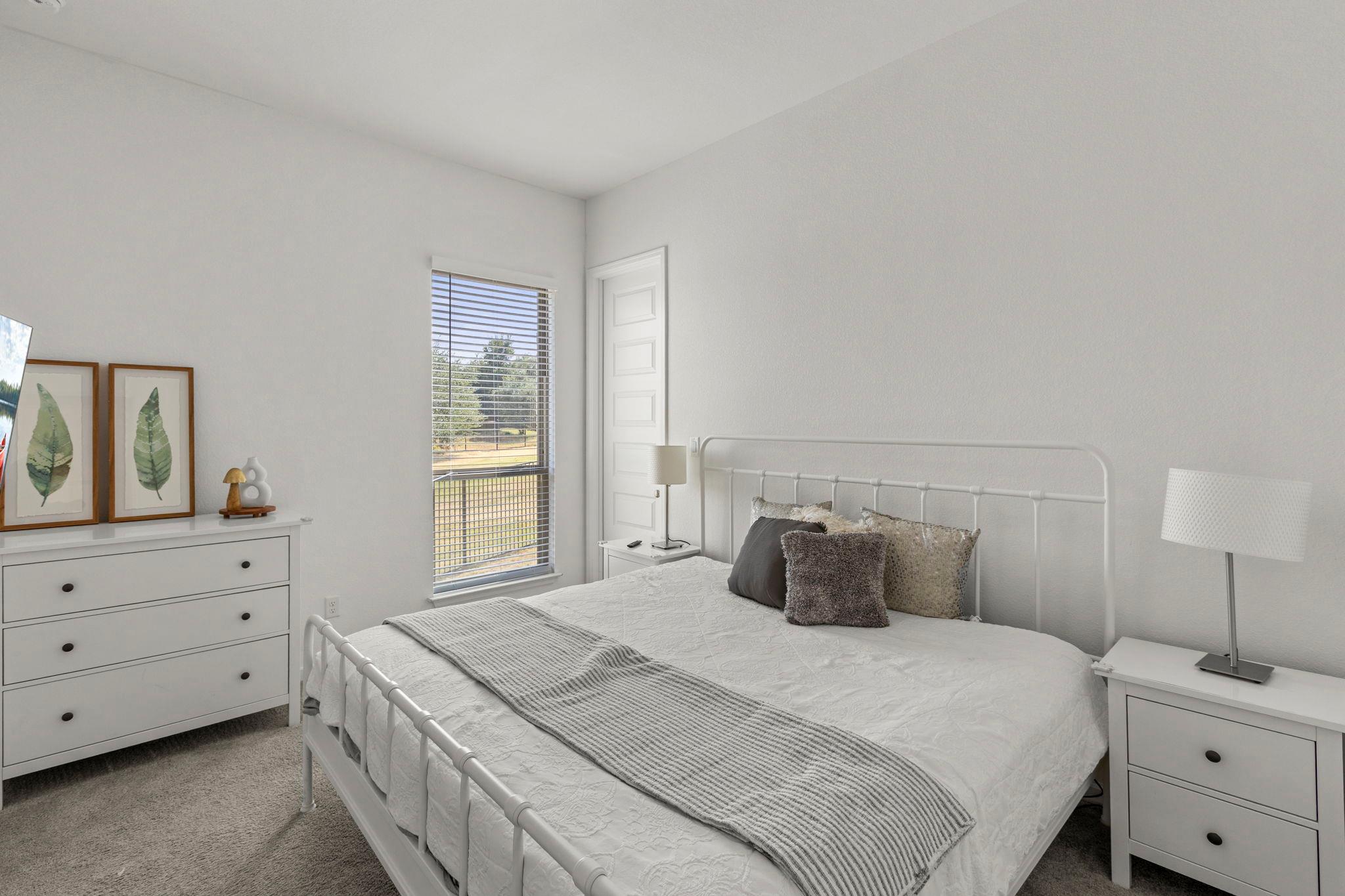 229 Bluff Creek LN — photo 3