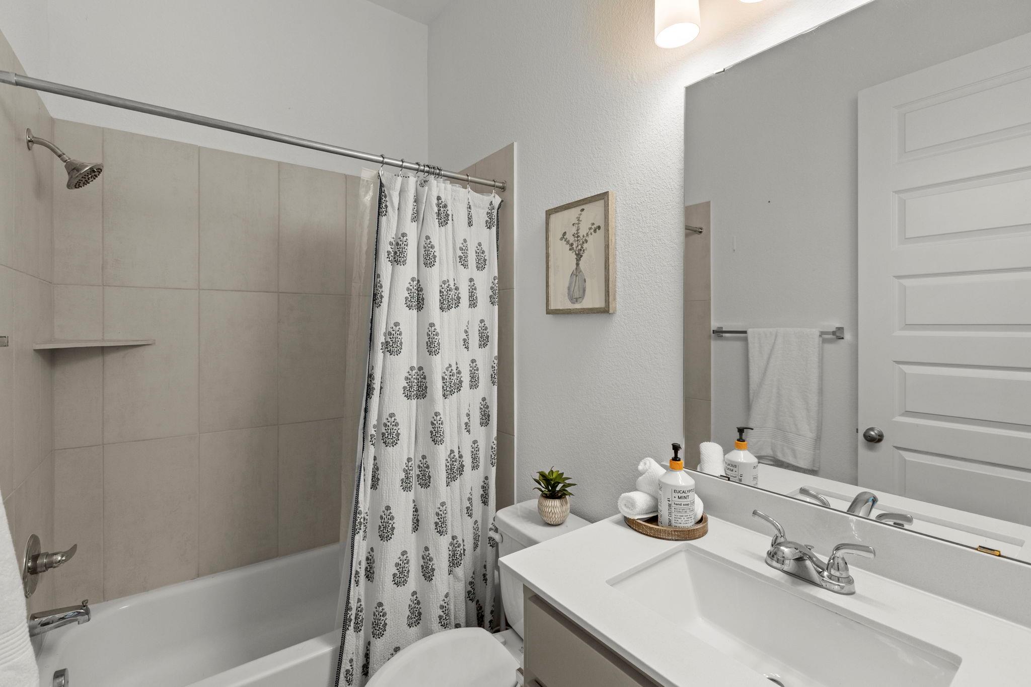 229 Bluff Creek LN — photo 4
