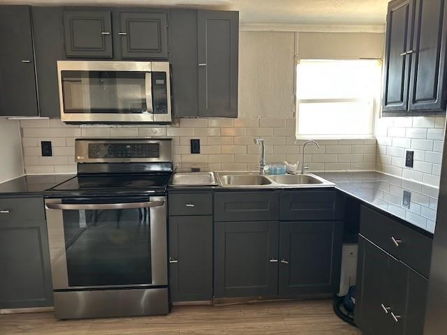 137 Oso ST — photo 3