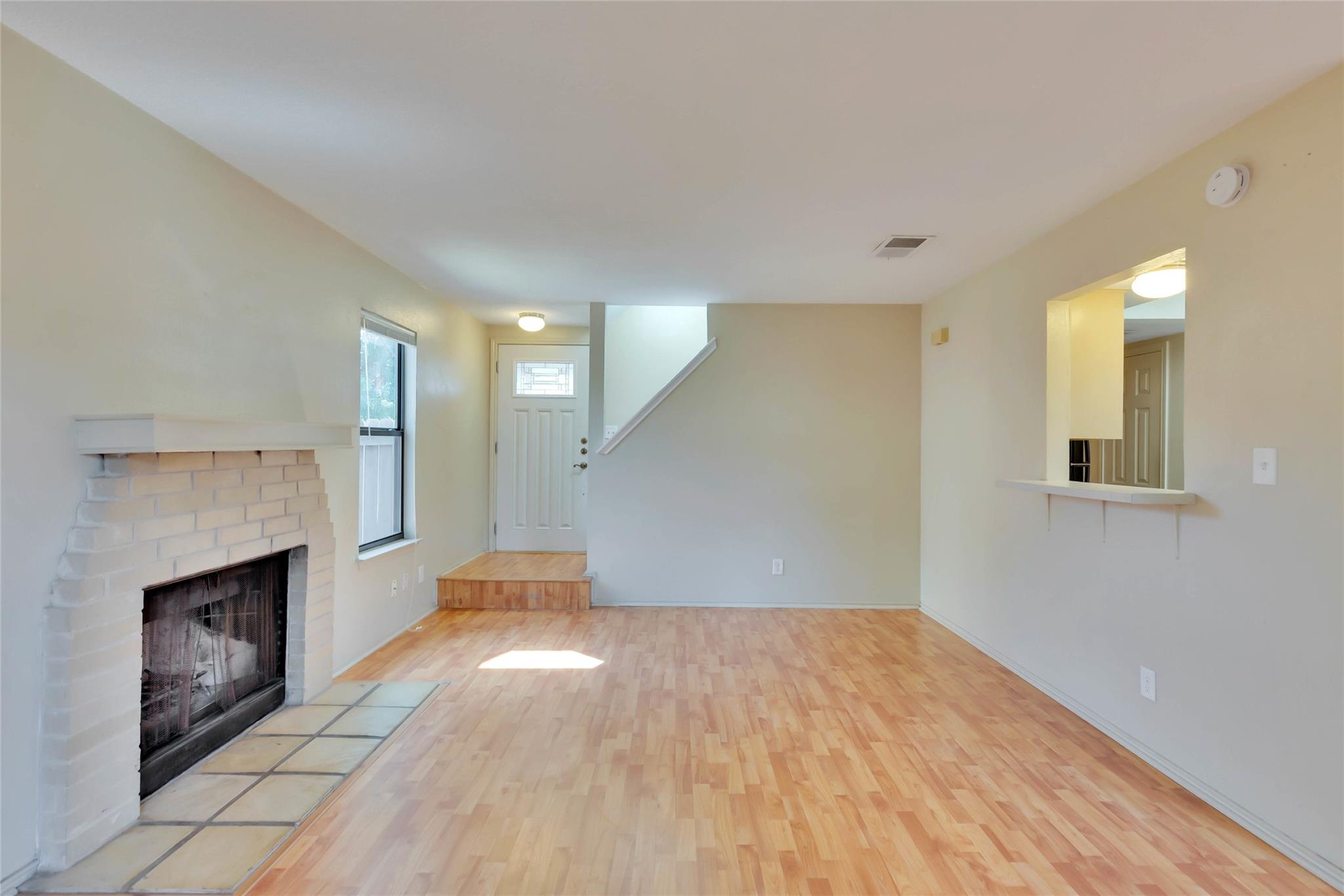 8806 Springmail CIR — photo 4
