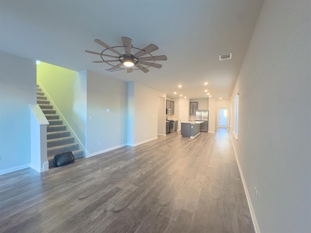 803 East ST — photo 4