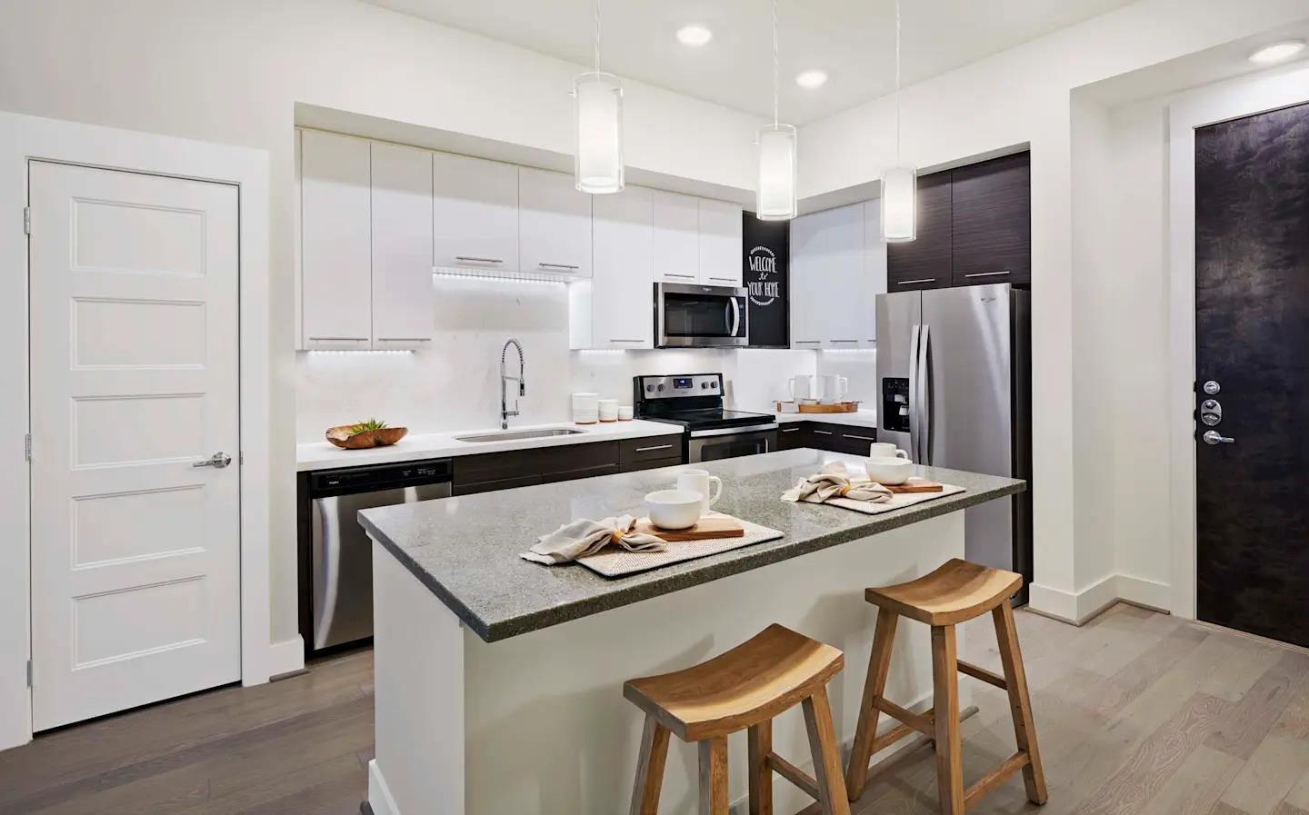 2727 Travis ST #762 — photo 4