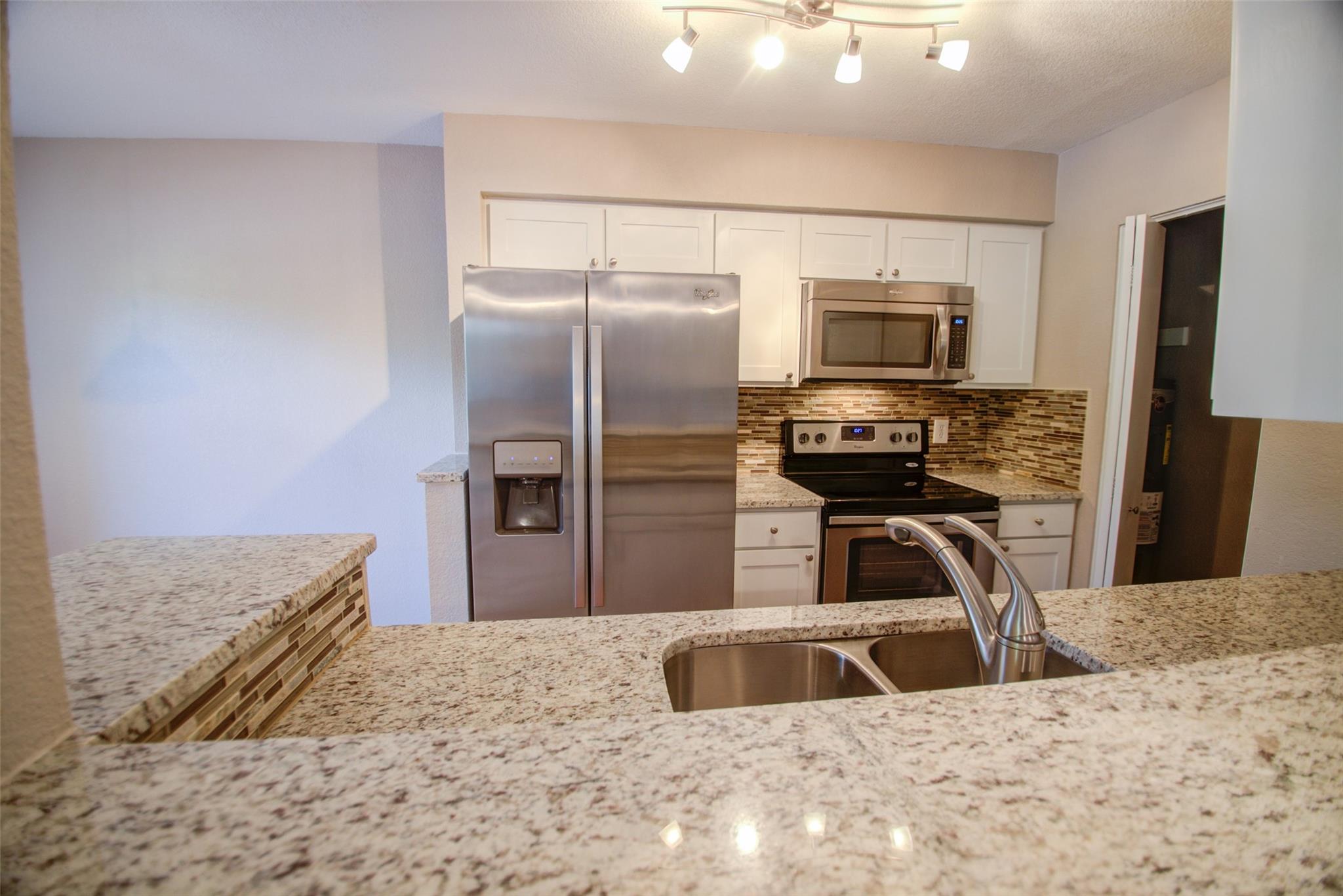 1306 Norwalk LN #206 — photo 4