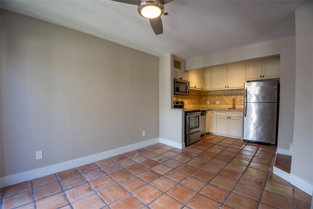 1306 Norwalk LN #302 — photo 4