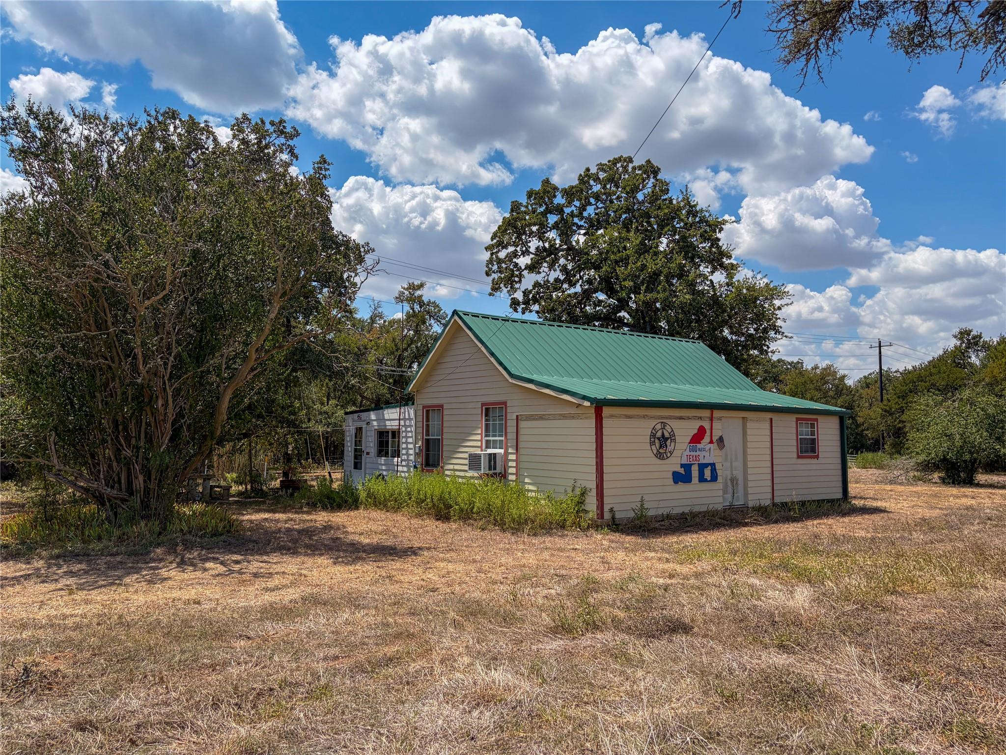 8947 Fm 1915 — photo 3