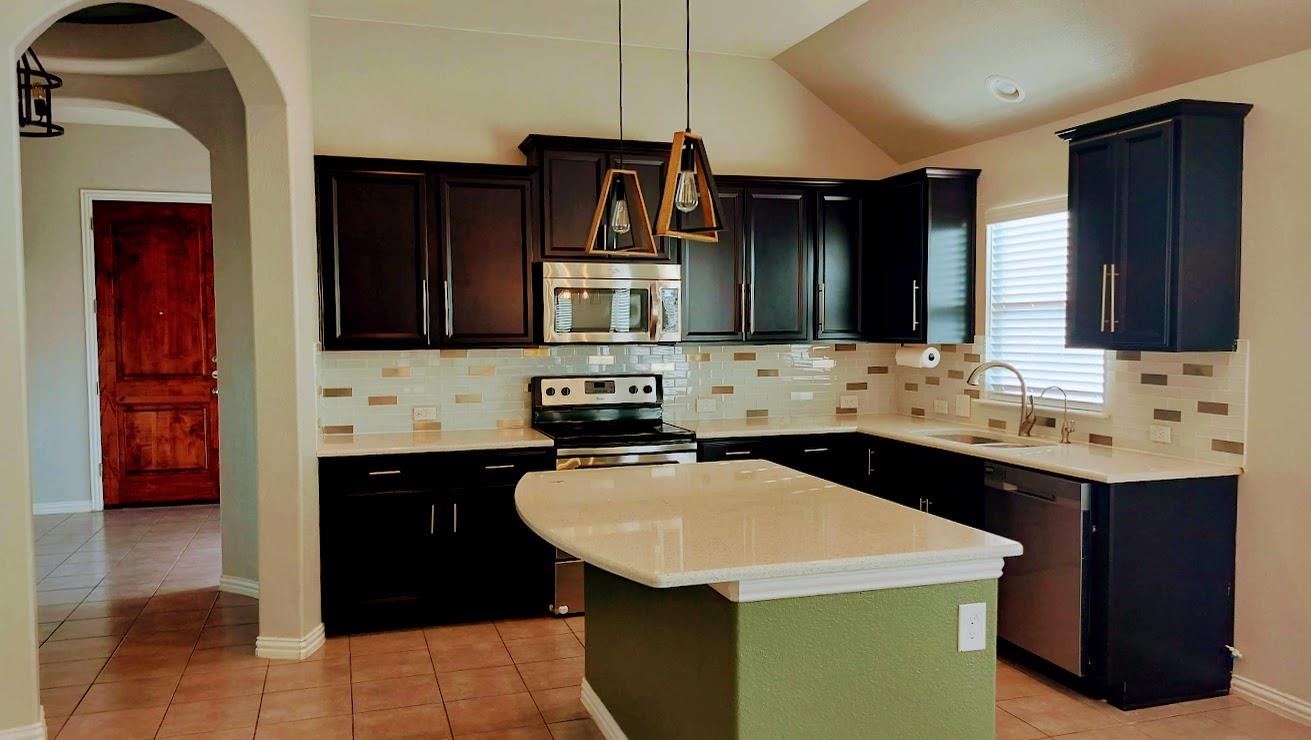 1000 Farm House CV — photo 4