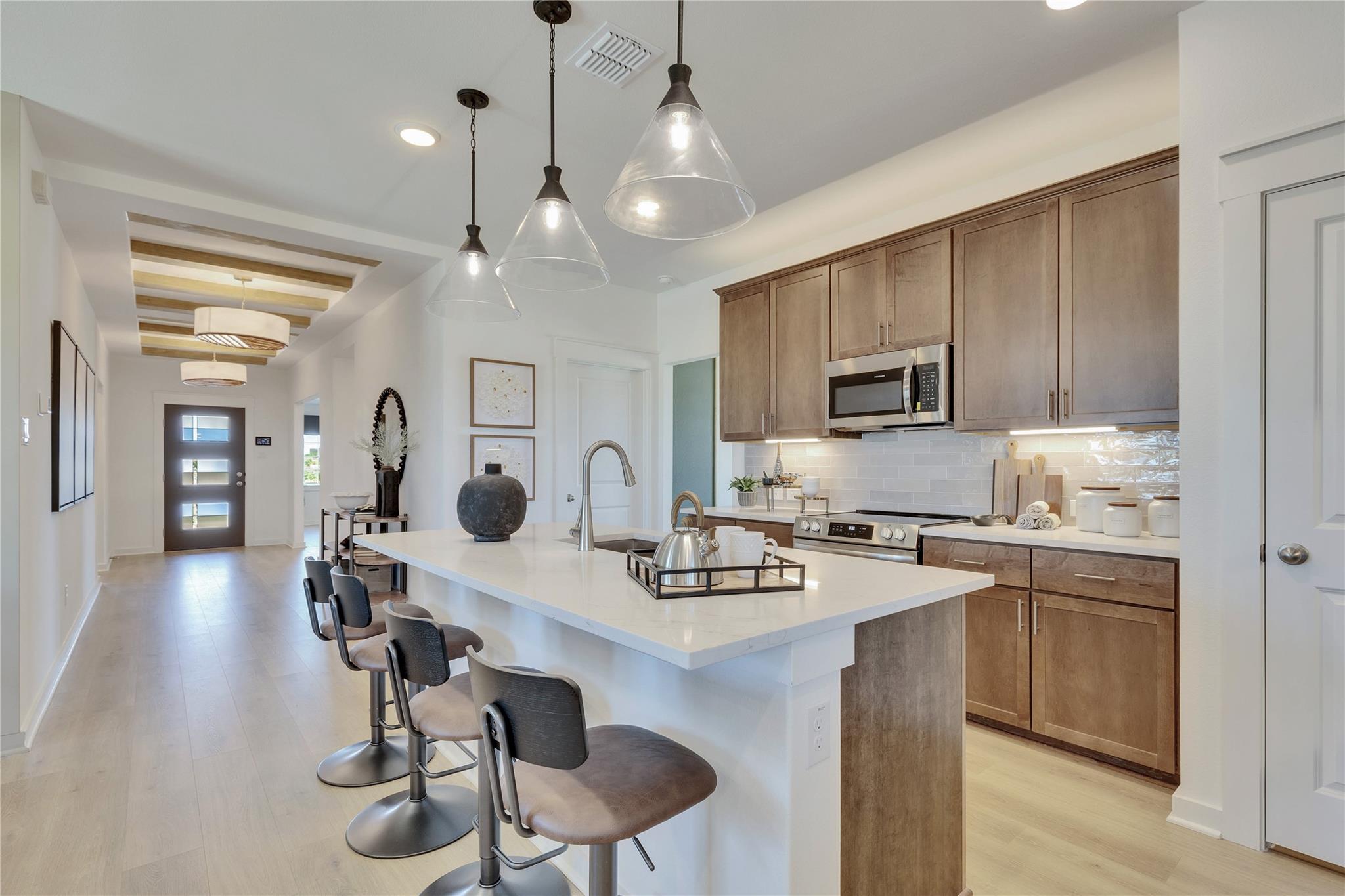 132 Man O War DR — photo 4