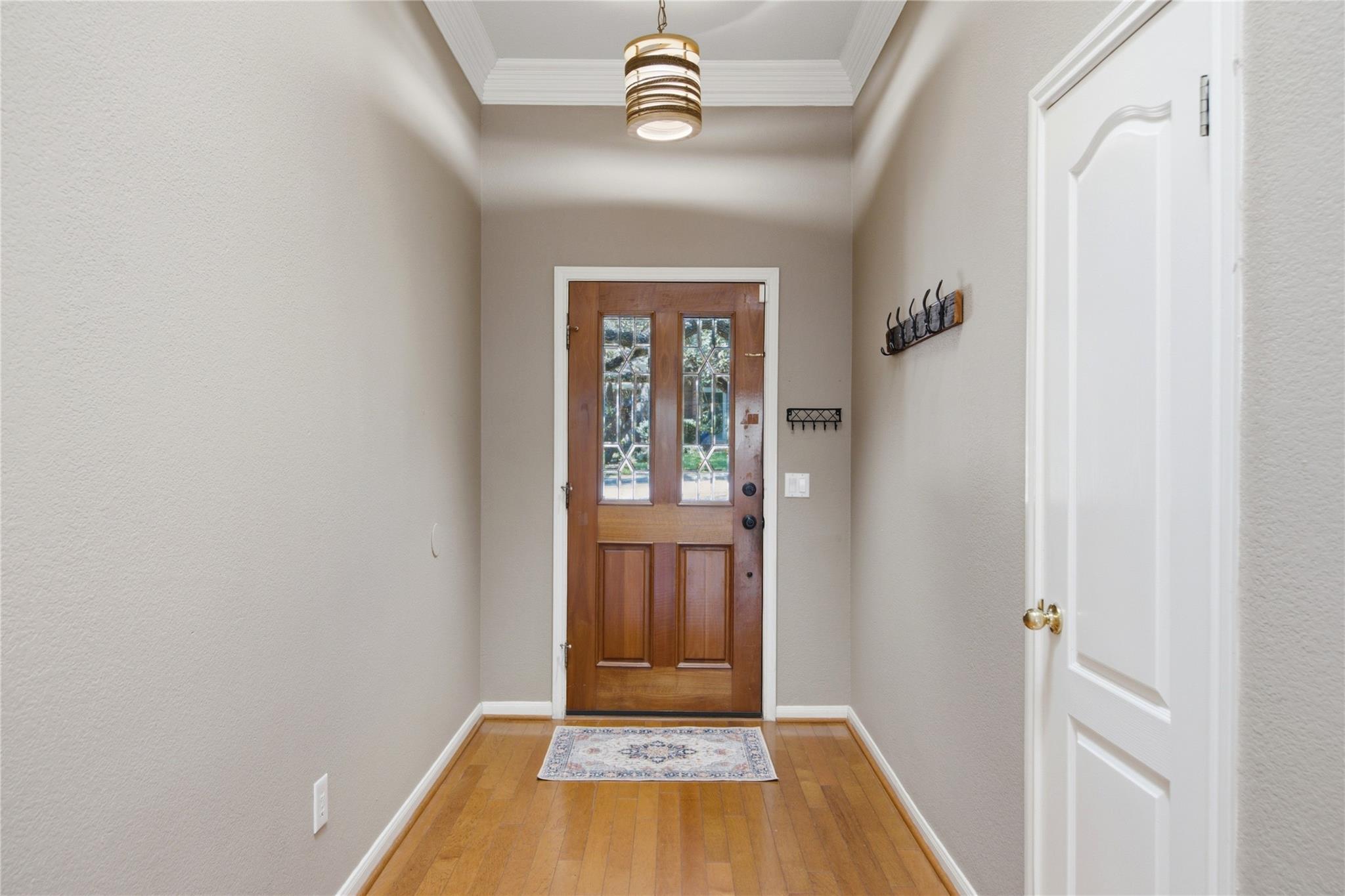6032 Roxbury LN — photo 4
