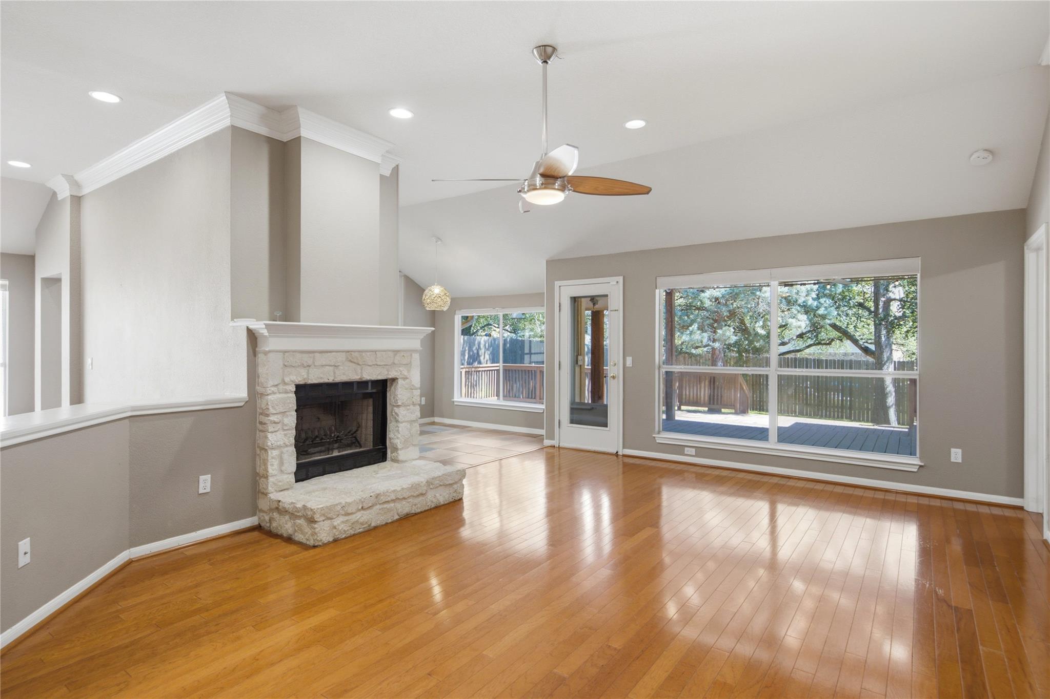 6032 Roxbury LN — photo 5