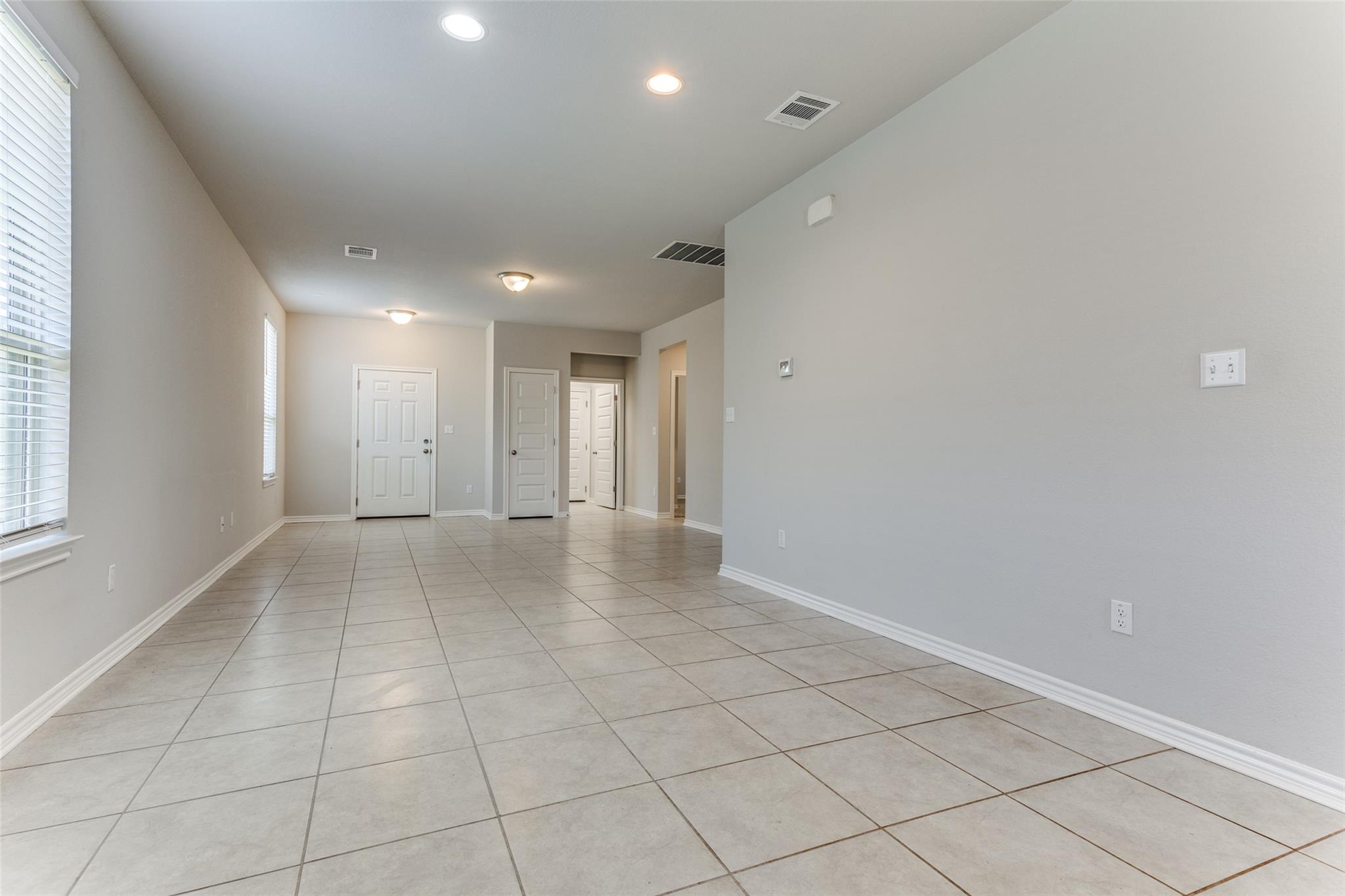 341 Trellis BLVD — photo 5
