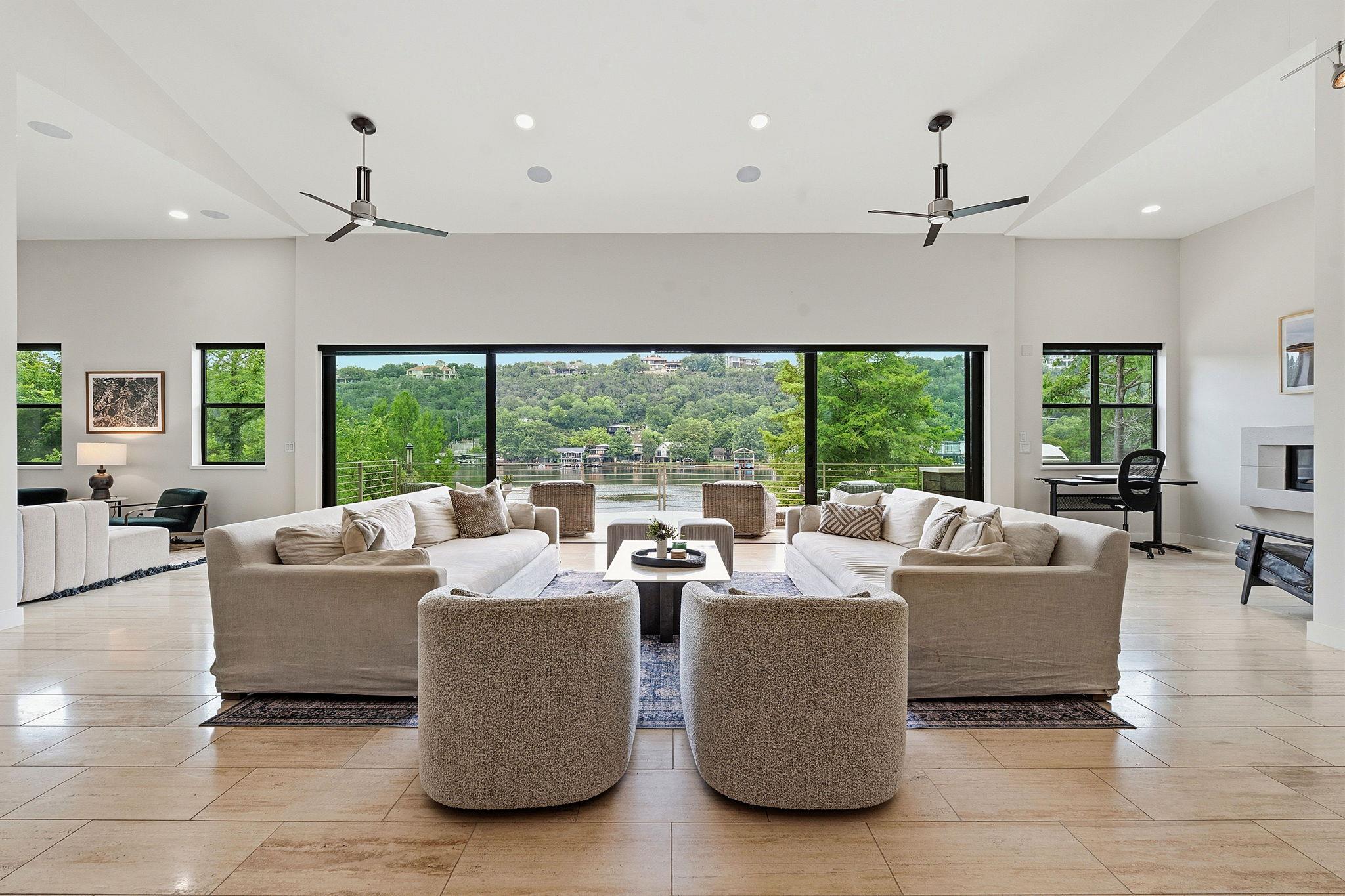 3605 Robbins RD — photo 3