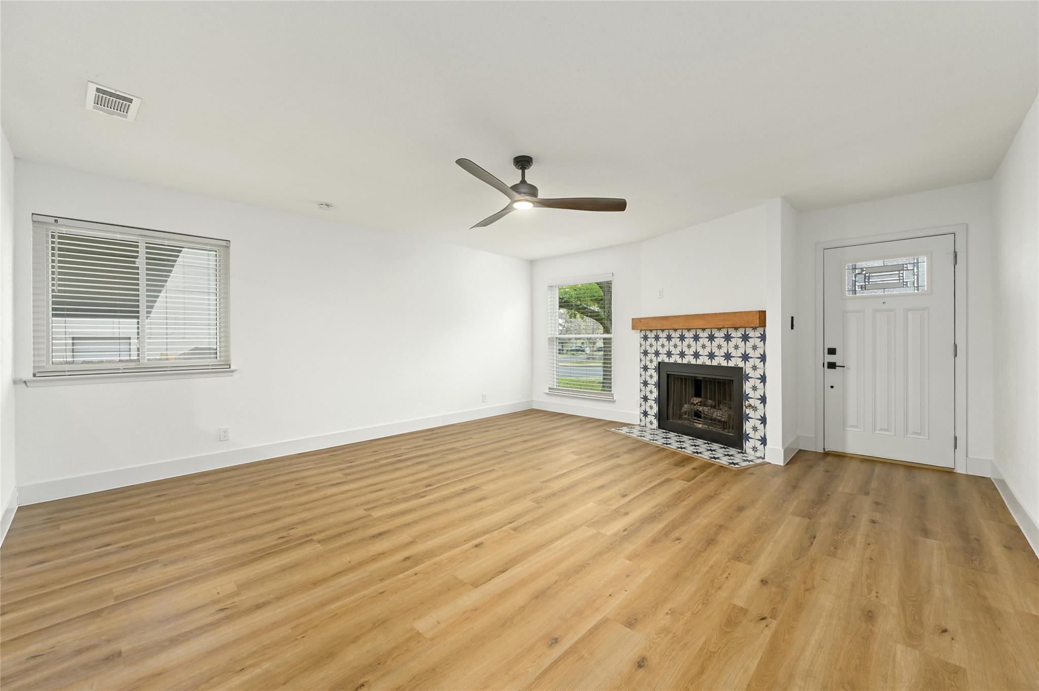 4808 Wind River RD — photo 3
