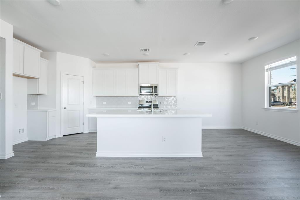 103 Thurman Holt RD — photo 4