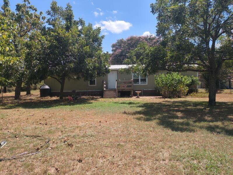10905 fm 1915 fm1915 Highway — photo 4