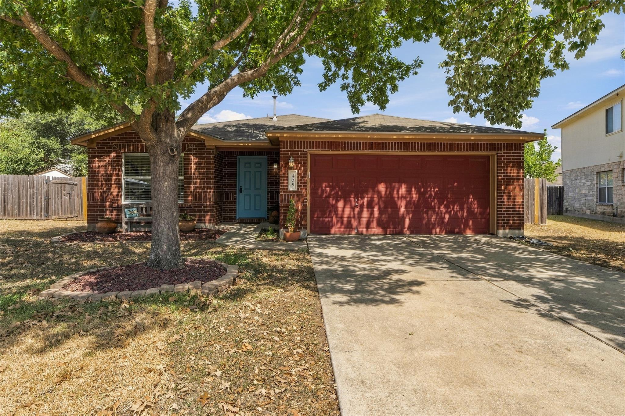 405 Fairfield LOOP