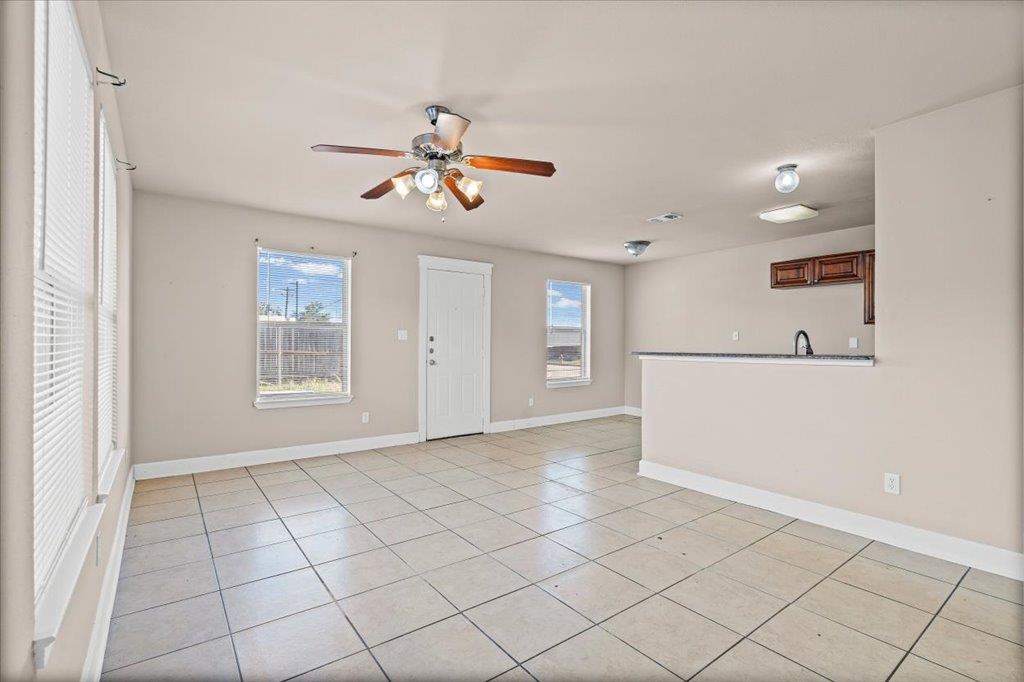 1503 Claremont CIR — photo 4
